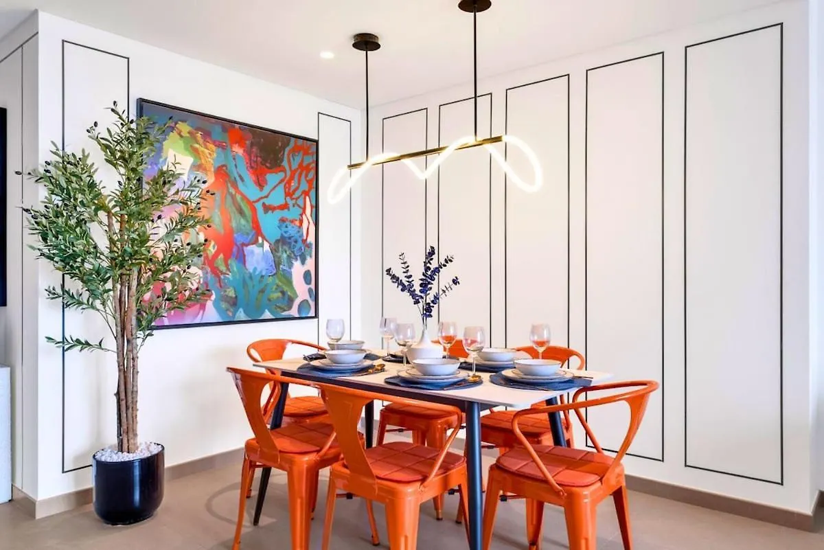 Appartamento Vibrant Luxe Burj Khalifa Views-Dubai Mall Access By Maxx Value Homes Emirati Arabi Uniti